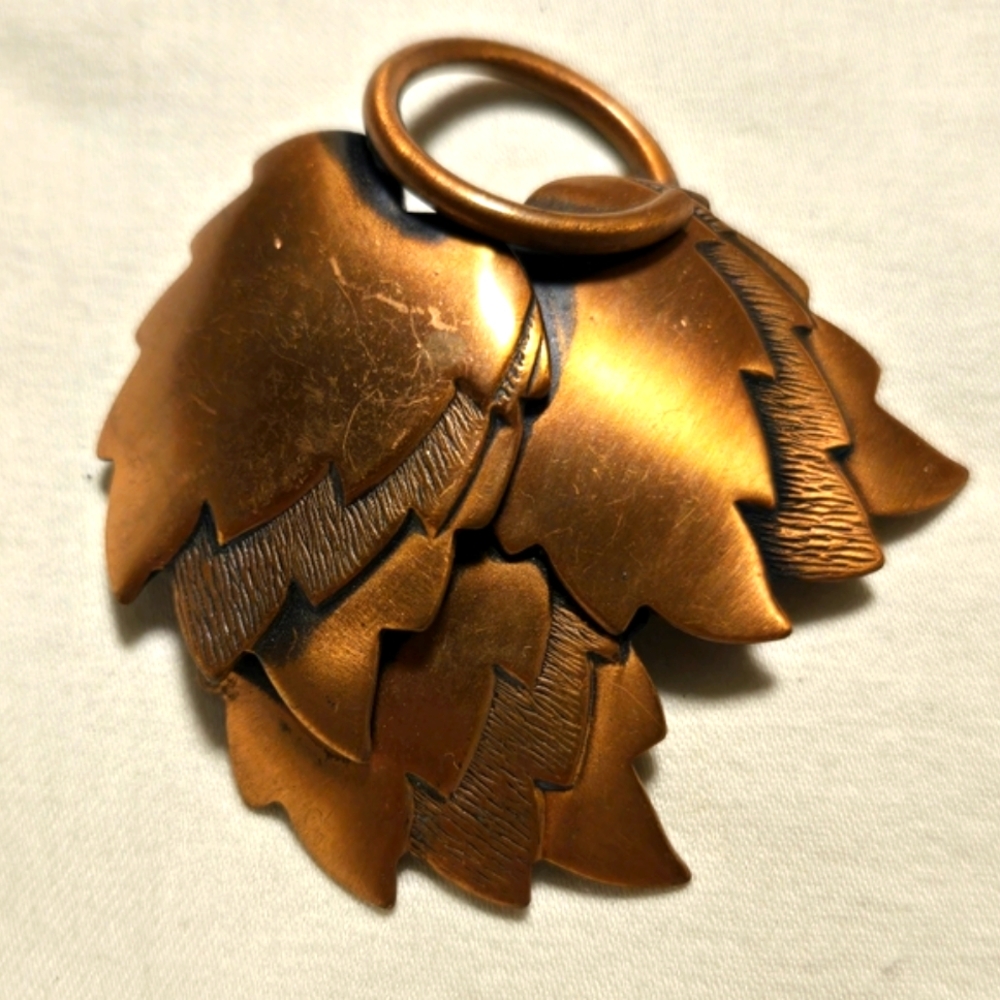 Vintage 1960s Retro Copper Leaves Metal Pin Brooch